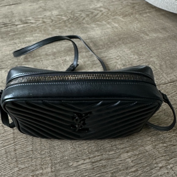 Lou Medium YSL Camera Bag with Pocket in Quilted Leather - Picture 3 of 6